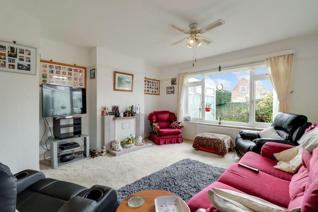 Pound Lane, Exmouth EX8 3LE 2 bed detached bungalow £325,000