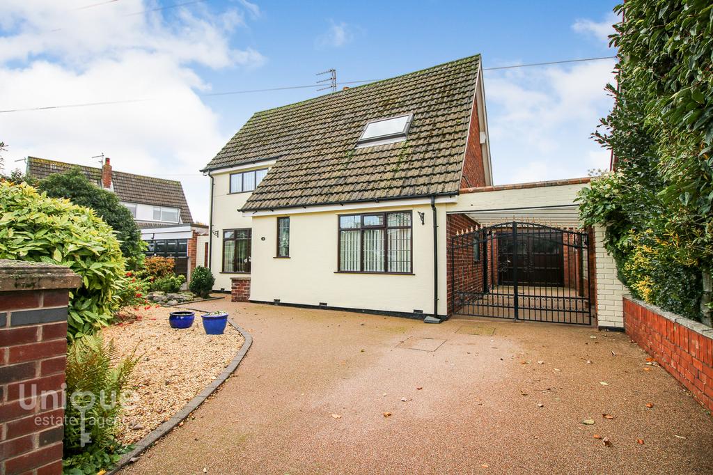 Woodley Avenue, ThorntonCleveleys, FY5 3 bed detached house £260,000