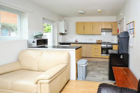 undefined, 6 DOUBLE BED Student House IN THE HEART OF WINTON