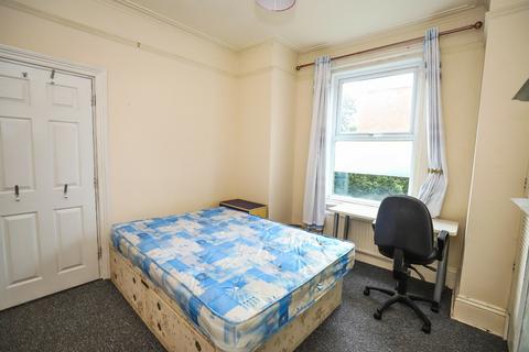 undefined, 6 DOUBLE BED Student House IN THE HEART OF WINTON