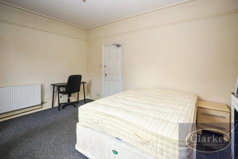 undefined, Bonham road, Winton