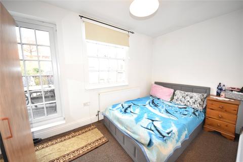 3 bedroom apartment for sale - Oxford Road, High Wycombe, HP11