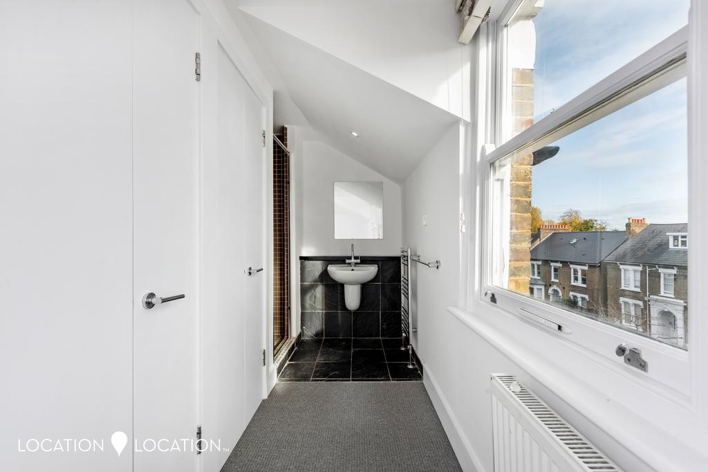 1511202214 LLSN Flat 3 45 Queen Elizabeths Walk...
