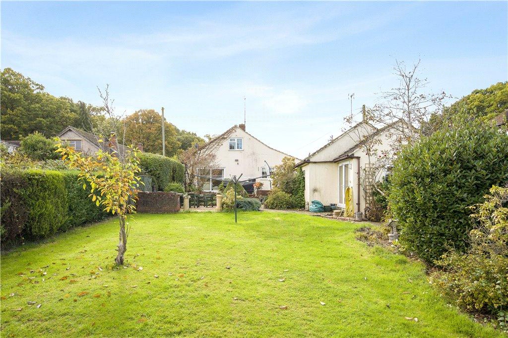Romsey Road, East Wellow, Romsey 3 bed detached bungalow for sale £