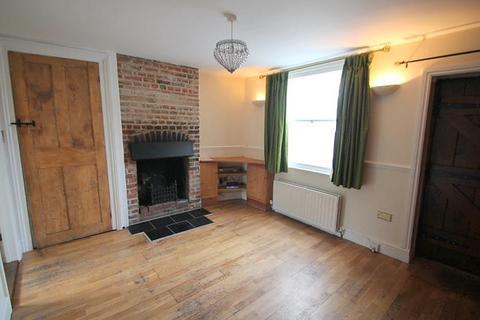 2 bedroom end of terrace house to rent - High Street, Stanwell, Middlesex, TW19