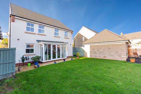 4 bedroom detached house for sale - Heather Close, Somerton - Nestled Within The Edge Of A Residential Development
