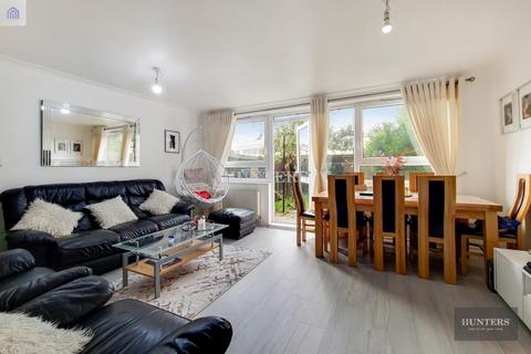 3 bedroom maisonette for sale, Ronald Street, London, E1 0DT