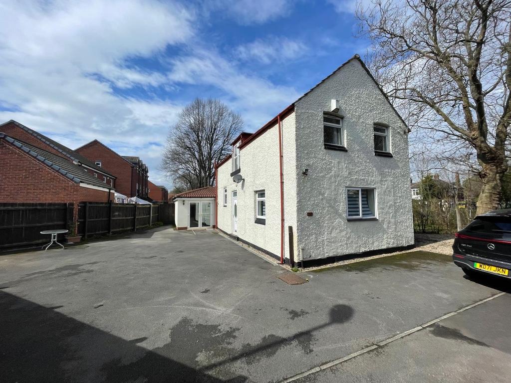 Cornfield Road, Middlesbrough 4 bed detached house £795 pcm (£183 pw)