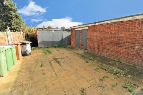 7 Craydene Road, Erith, DA8 2HR