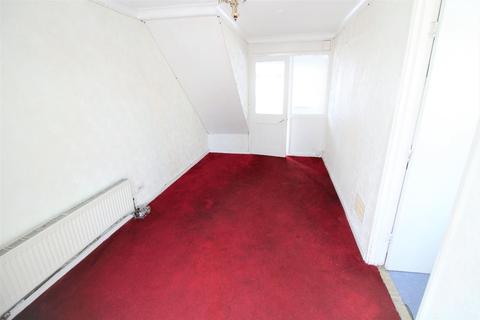 7 Craydene Road, Erith, DA8 2HR
