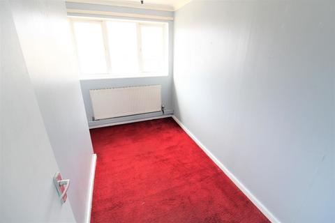 7 Craydene Road, Erith, DA8 2HR