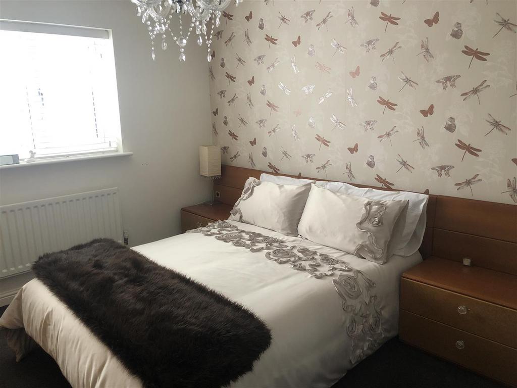 Jacobs croft bed 2.jpeg