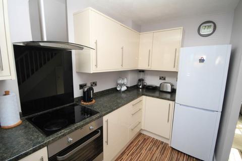 16 Sheldrake Avenue, Bradford, BD8 0RA