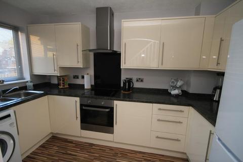 16 Sheldrake Avenue, Bradford, BD8 0RA
