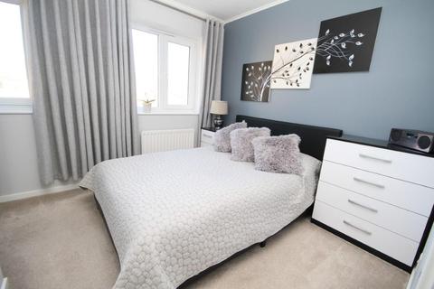 16 Sheldrake Avenue, Bradford, BD8 0RA