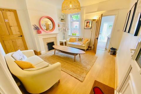 4 bedroom terraced house to rent - Montague Road, Leicester