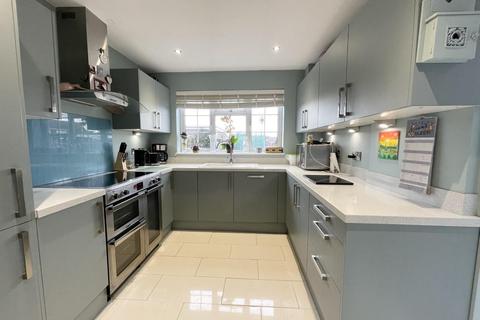 51 Eagle Way, Abbeydale, Gloucester, GL4 4WS