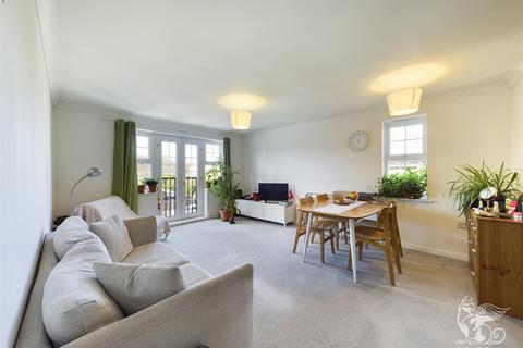 2 bedroom flat for sale - Harper Close, Chafford Hundred, Grays