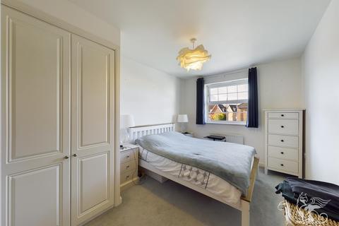 2 bedroom flat for sale - Harper Close, Chafford Hundred, Grays