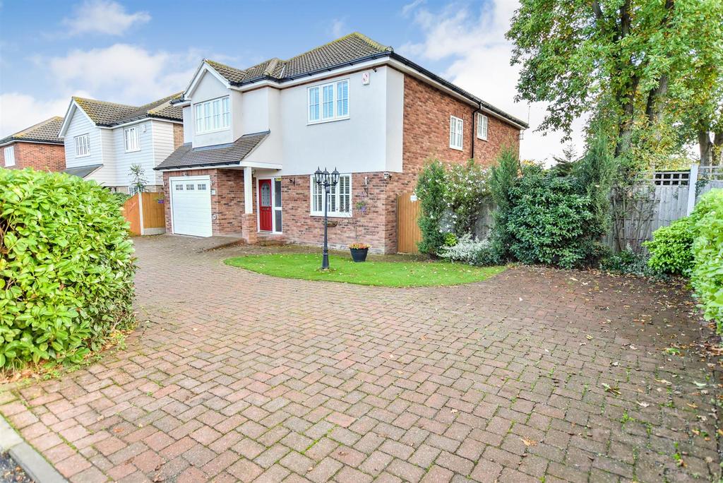 The Chase, Thundersley 6 bed detached house £950,000