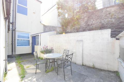5 bedroom end of terrace house to rent, Derry Avenue, Plymouth PL4