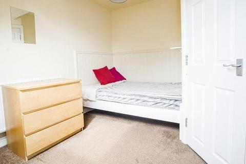 5 bedroom house share to rent, Pomona Street