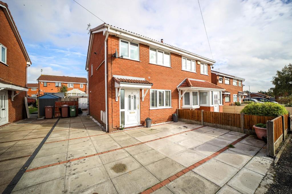 Cheltenham Drive, NewtonLeWillows... 3 bed semidetached house £170,000