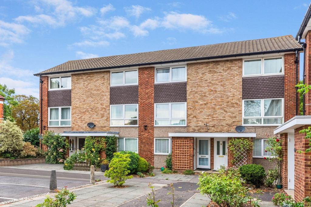 Bromley Court, Bromley BR1 2 bed flat £350,000