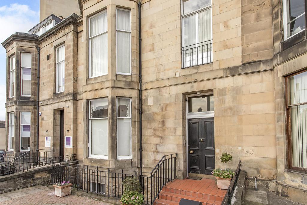 Flat 3, 5 Clifton Terrace, Haymarket... 2 bed flat - £310,000