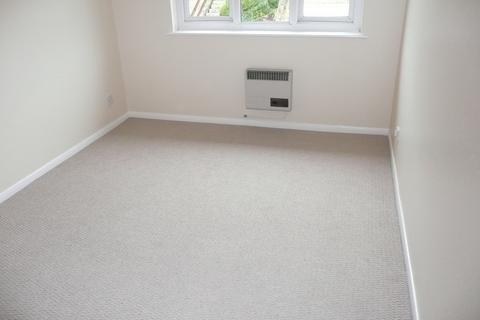 2 bedroom flat to rent, Distine Close, Plymouth PL3