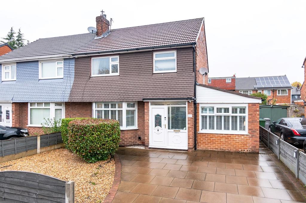 Woodhouse Road, Urmston, Manchester, M41 3 bed semidetached house for
