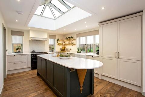 Champney Cottage Cranmore Lane, West Horsley, Leatherhead, KT24 6BW