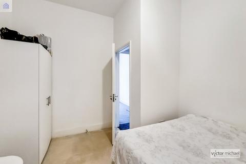 1 bedroom ground floor flat for sale - Leytonstone Road, Stratford,  London, E15