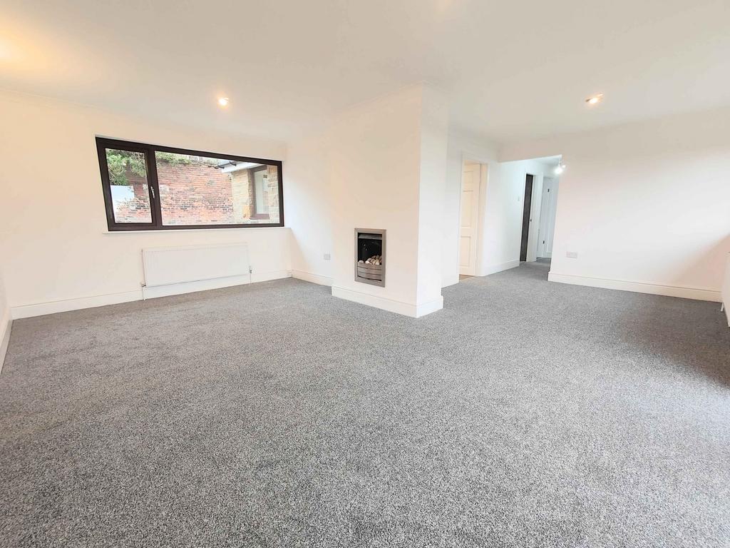 Towngate, Hipperholme HX3 3 bed detached bungalow for sale £295,000