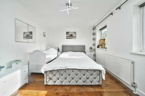 47 Crownfield Road, London, E15 2AB