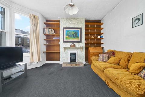 104 Murchison Road, London, E10 6LX