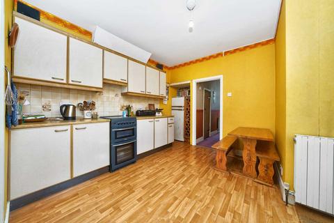 104 Murchison Road, London, E10 6LX