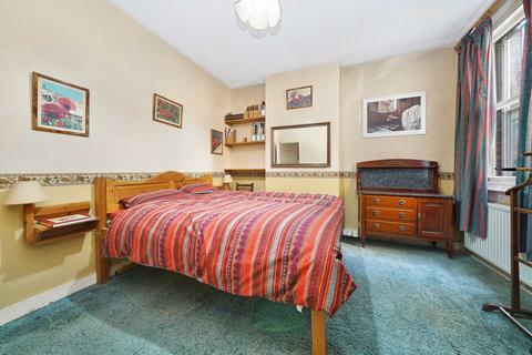 104 Murchison Road, London, E10 6LX