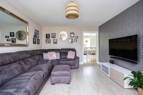 14 Redpath Crescent, Galashiels, TD1 2QG