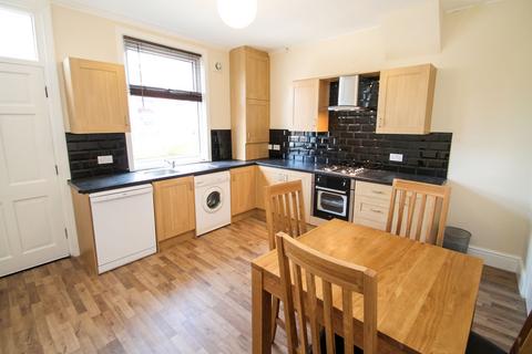 3 bedroom terraced house to rent, BILLS INCLUDED - Bentley Grove, Meanwood, Leeds, LS6