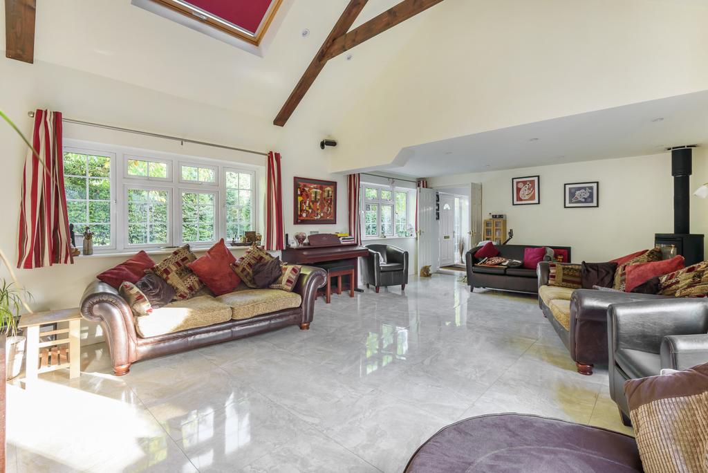 Old Avenue Corner, West Byfleet, KT14 4 bed semidetached house £