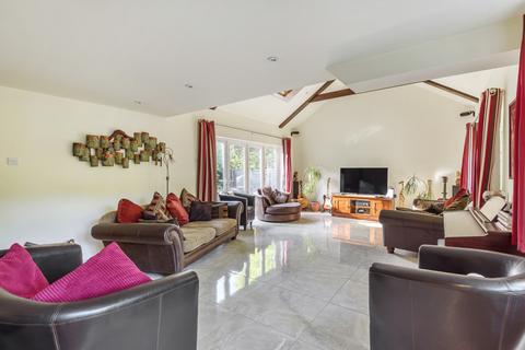 Araluen, 6 Old Avenue, West Byfleet, KT14 6AE