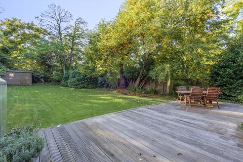 Araluen, 6 Old Avenue, West Byfleet, KT14 6AE