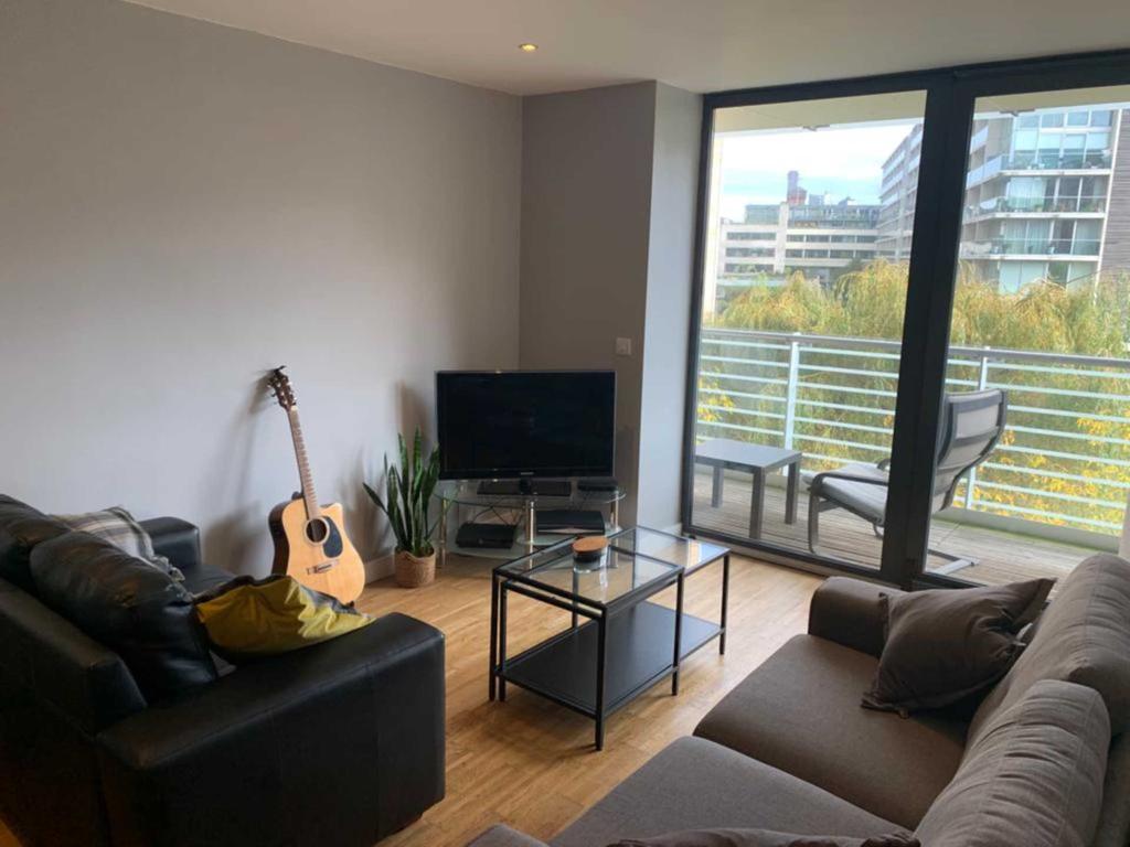 Block 2 St Island Hulme Hall, Manchester 2 bed apartment £