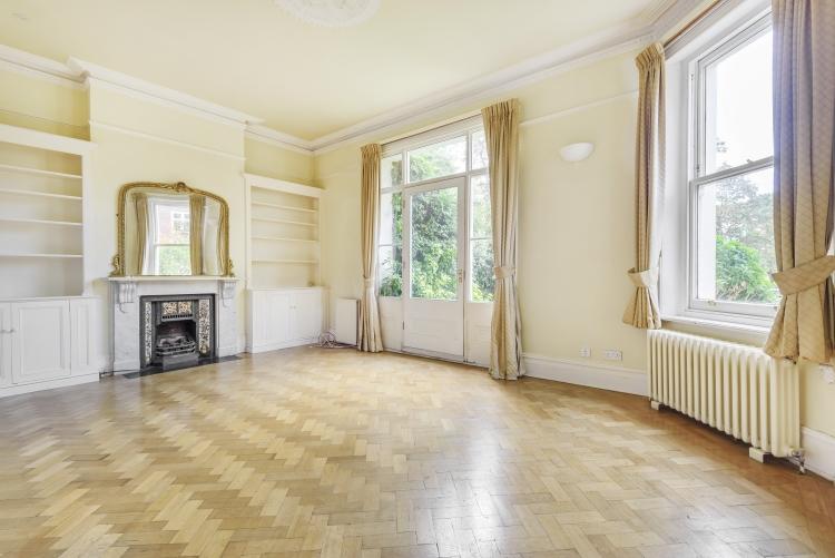 Dartmouth Row Greenwich SE10 4 bed house £3,900 pcm (£900 pw)
