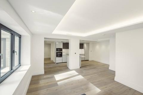 2 bedroom apartment to rent, Kensington Garden Square