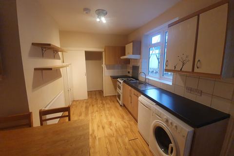 1 bedroom ground floor flat to rent, Marlborough Road, London N19
