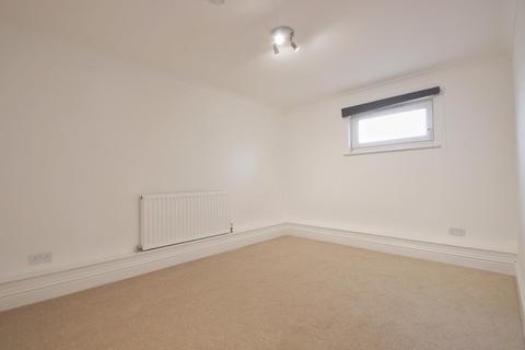 2 bedroom flat to rent, Broad Street, Ramsgate