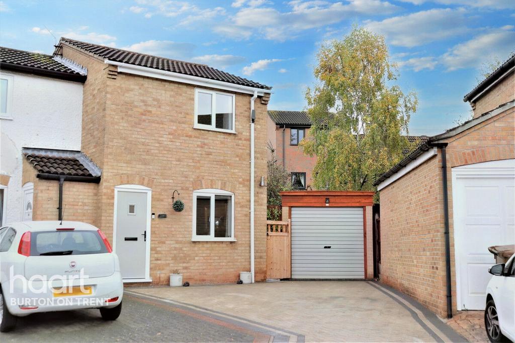 Sefton Close, BurtonOnTrent 2 bed end of terrace house £165,000