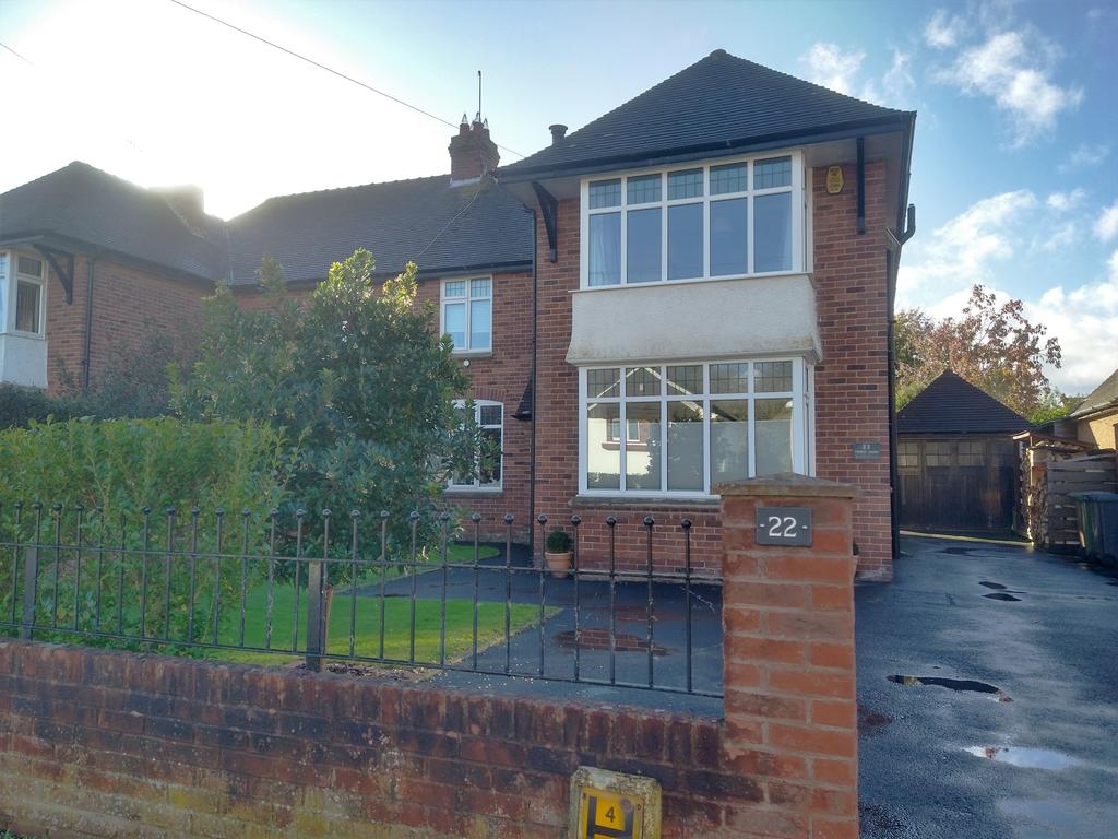 Lower Hill Barton Road, Exeter... 4 bed semidetached house £650,000